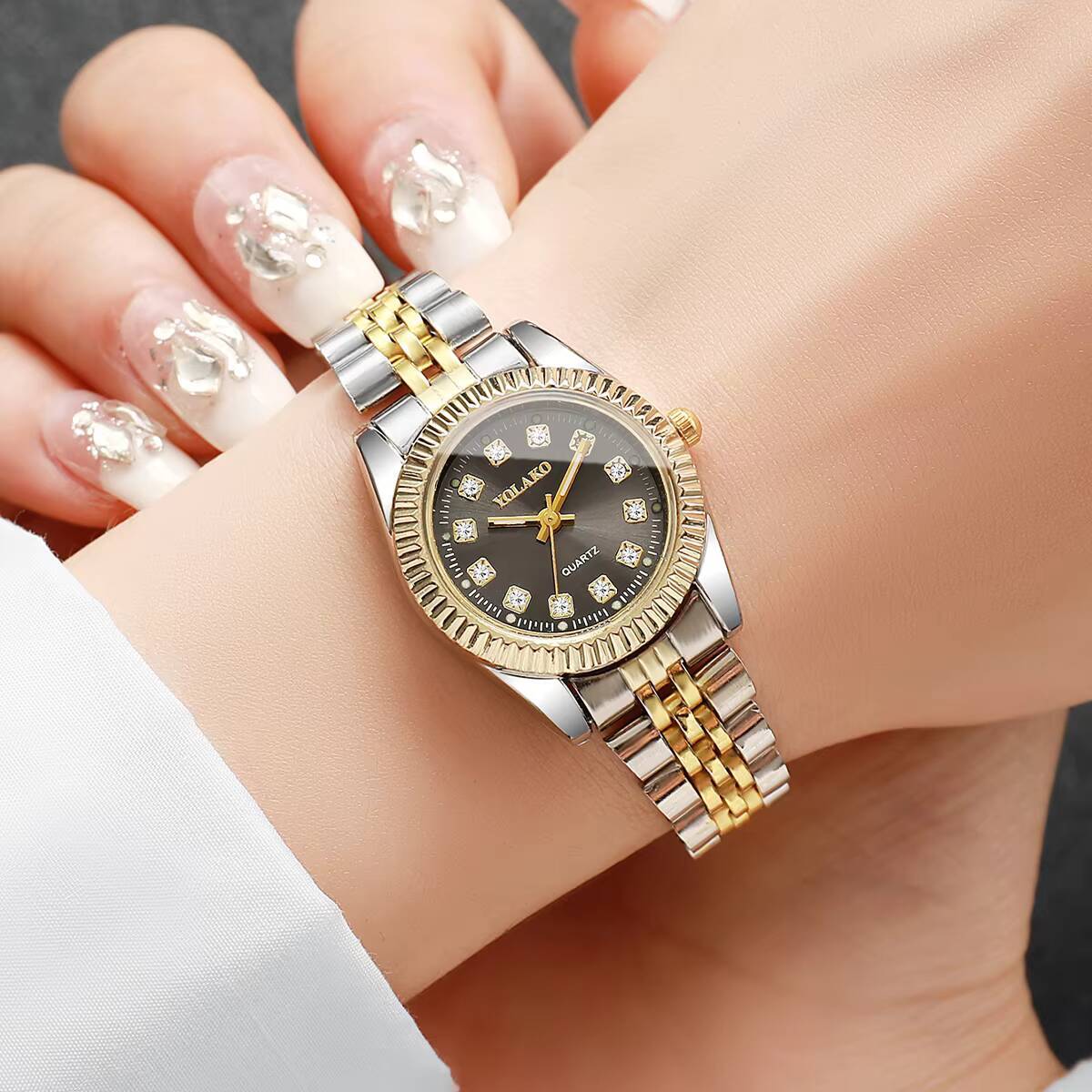 Reloj de cuarzo con diamantes  - Luxury Watch Travel Case reseña y precio